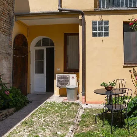 Guesthost - Comfy X3 Centre Appartamento Ravenna